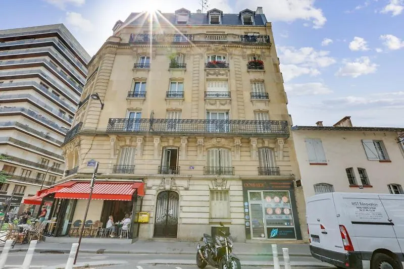 705 Lecourbette - Superbe Paris